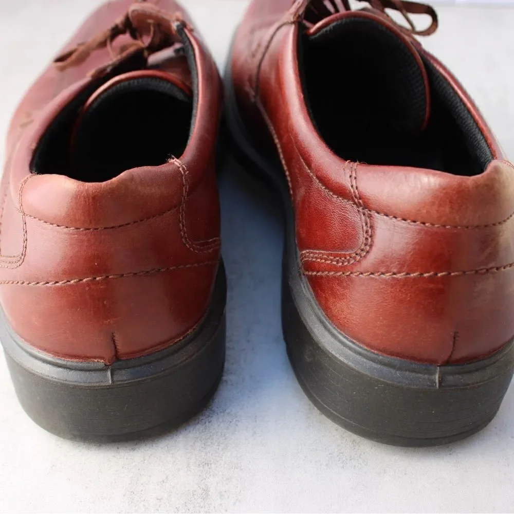 Ecco Men's Rust Brown Colored Oxfords Size 11/11.5